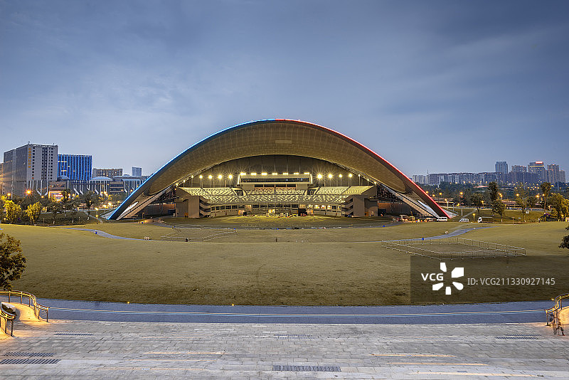 成都露天音乐广场夜景图图片素材