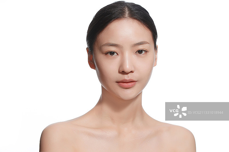 漂亮的年轻女人妆面肖像图片素材