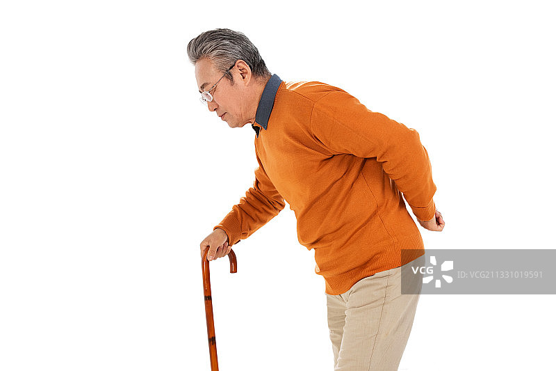 拄着拐杖的老年人图片素材
