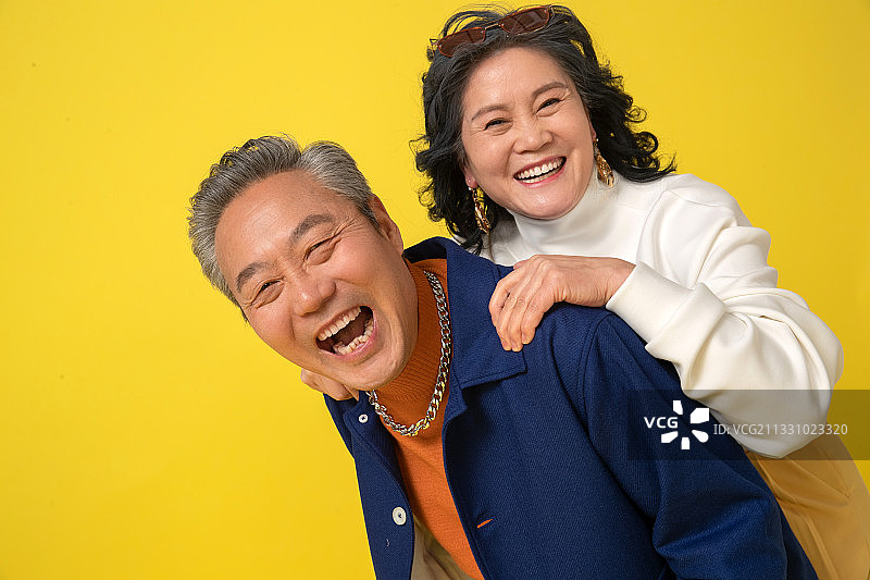 快乐的老年夫妇图片素材