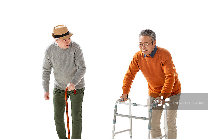两位老人拄着拐杖聊天图片素材