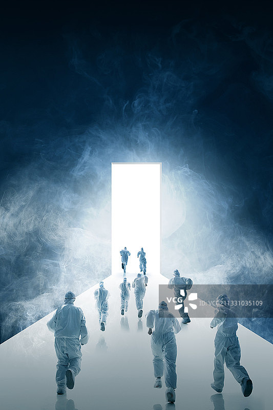 奔向光明的医疗团队图片素材