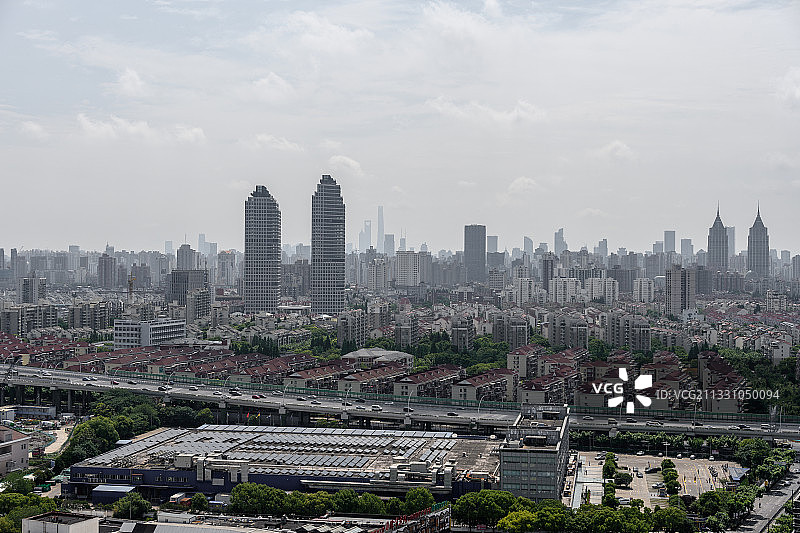 上海普陀区新地标中信泰富科技财富广场双子塔楼图片素材