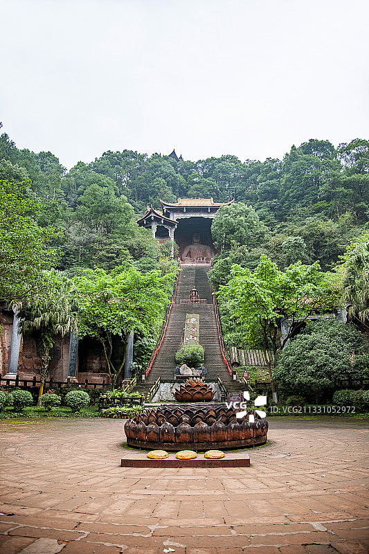 四川省乐山市乐山大佛景区东方佛都大佛湾摩崖造像图片素材