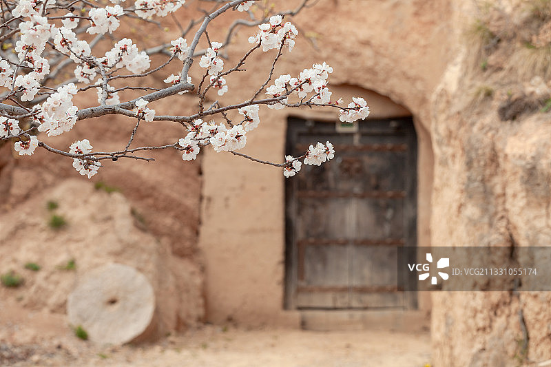 陕西关中地区土窑洞图片素材