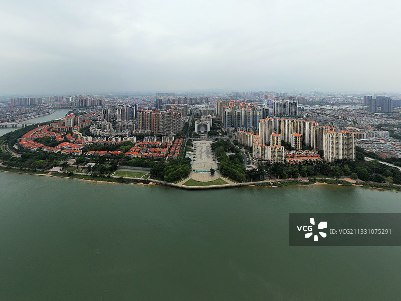广东省东莞市石龙镇金沙湾广场石龙镇政府航拍图片素材