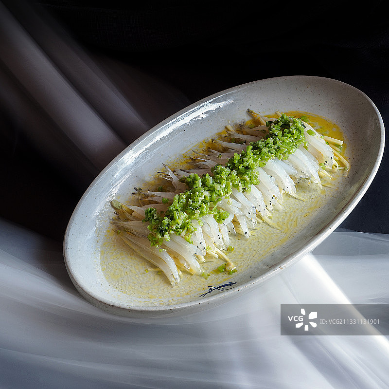 清蒸太湖三白之太湖银鱼图片素材