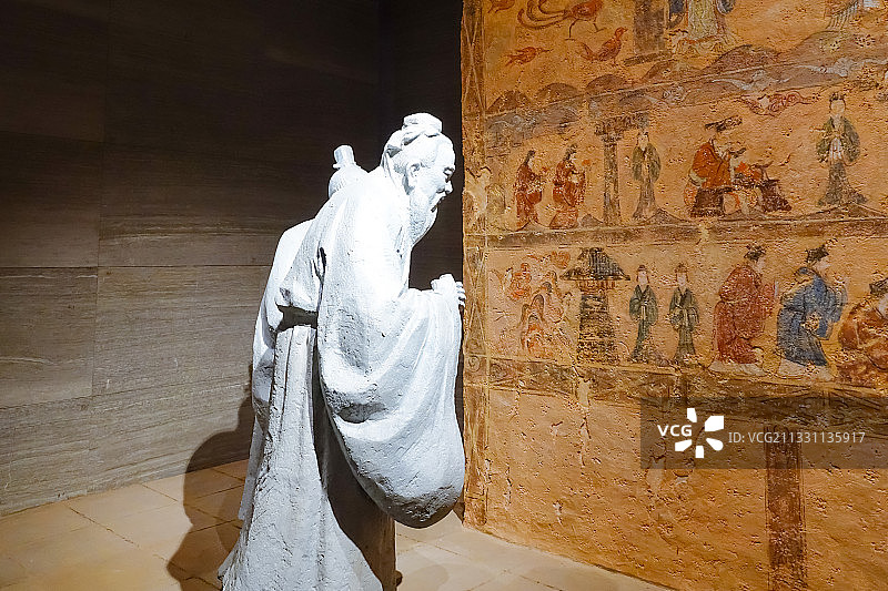 孔子像  山东曲阜孔子博物馆 孔夫子 孔子图片素材