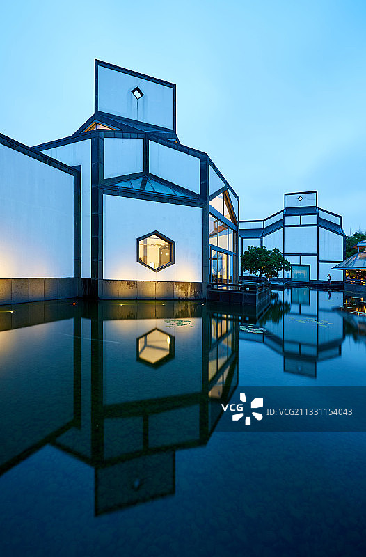 苏州博物馆夜景图片素材