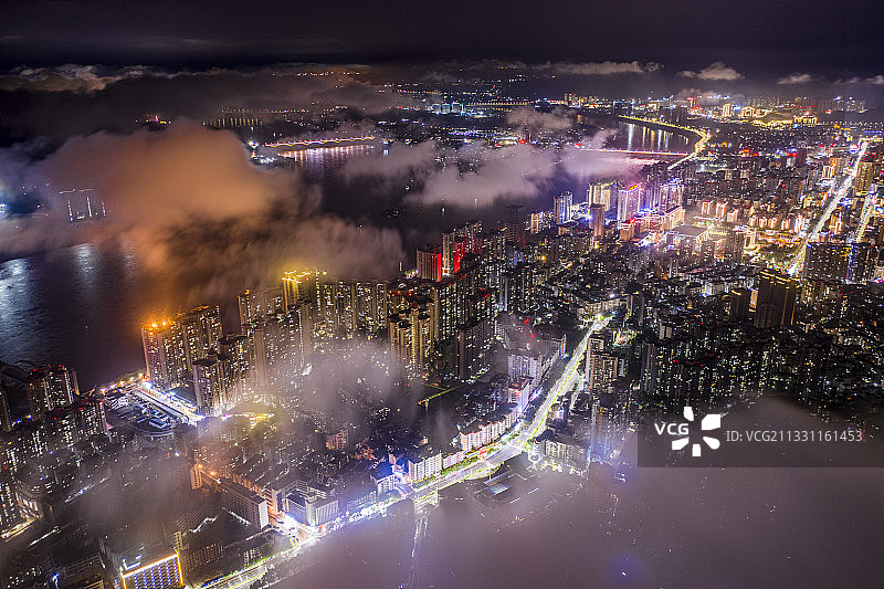 广西梧州夜景璀璨如画图片素材