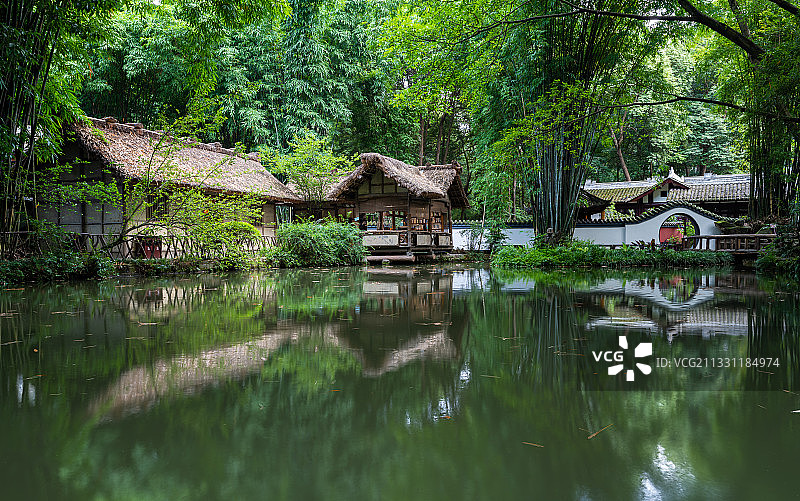 成都晴天下的杜甫草堂景区图片素材