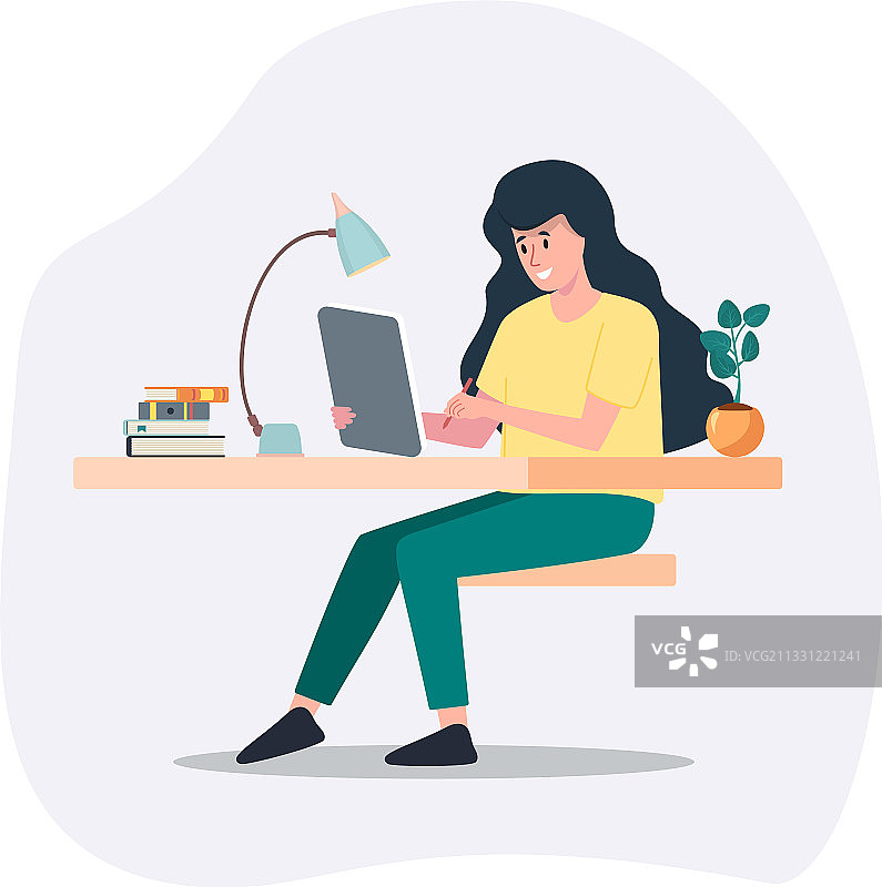 女人在桌子上写日记，女孩在画画图片素材