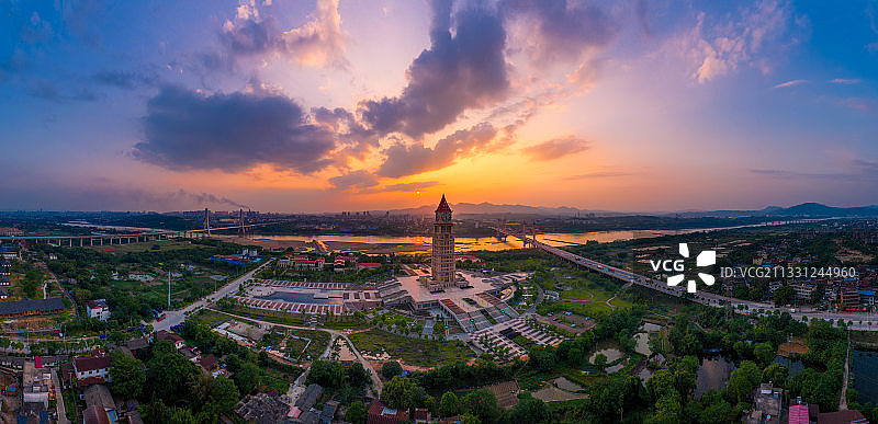 赣州和谐钟塔图片素材