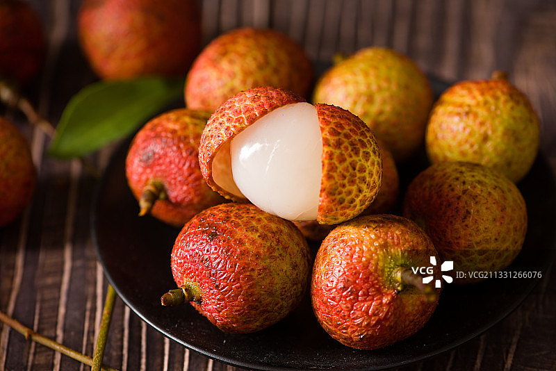 夏季水果新鲜荔枝图片素材