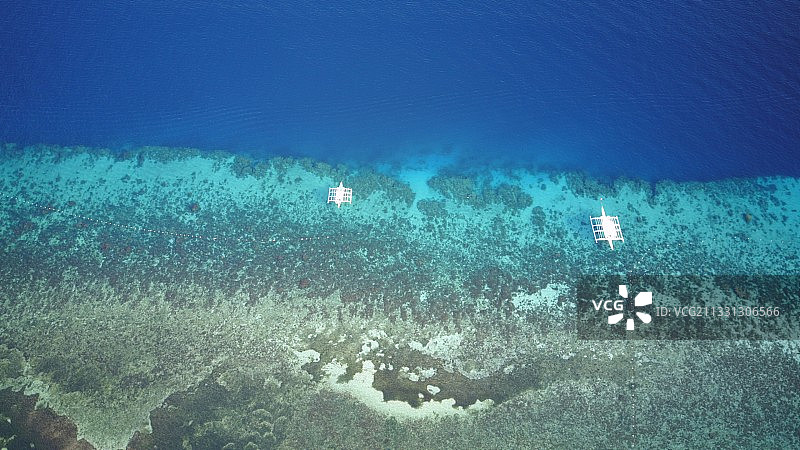 薄荷岛螃蟹船图片素材