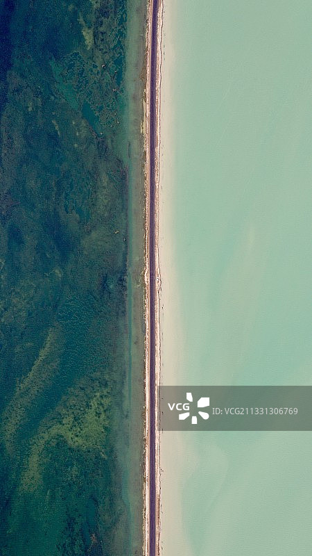 西台吉乃尔湖图片素材