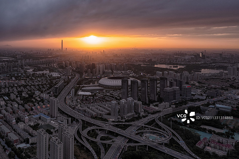 天津南开区日落城市天际线图片素材