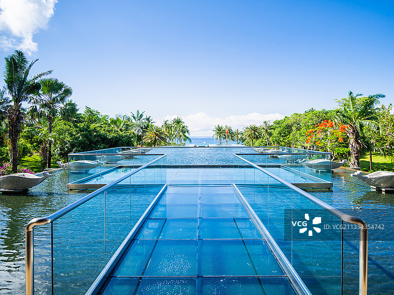 三亚喜来登度假酒店海南省三亚市亚龙湾国家度假区图片素材