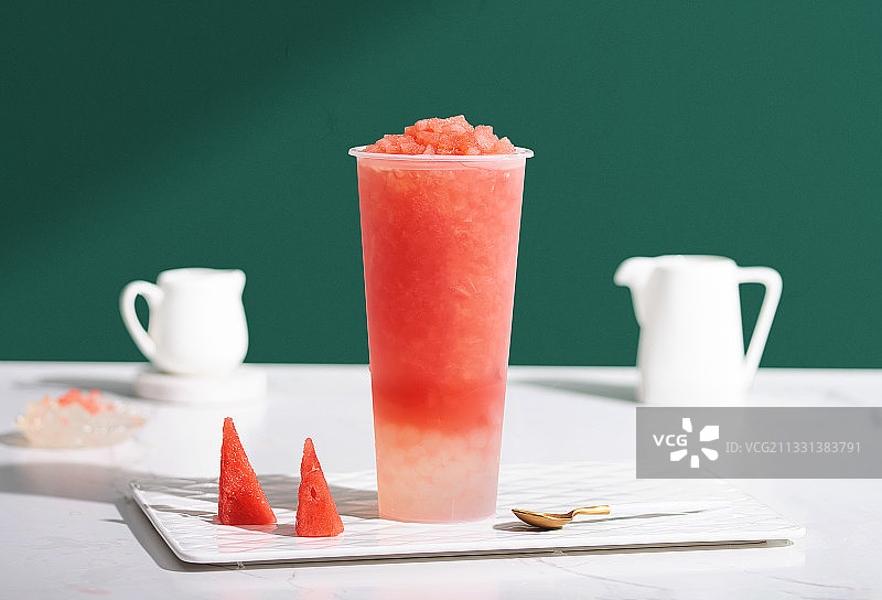 西瓜奶茶图片素材