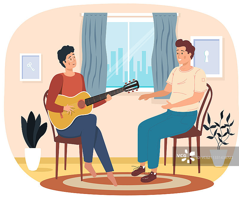 男人在家唱歌给朋友听图片素材