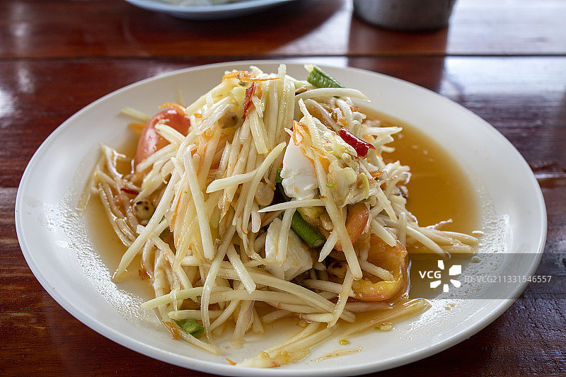 泰国北碧府餐盘中的面条特写图片素材