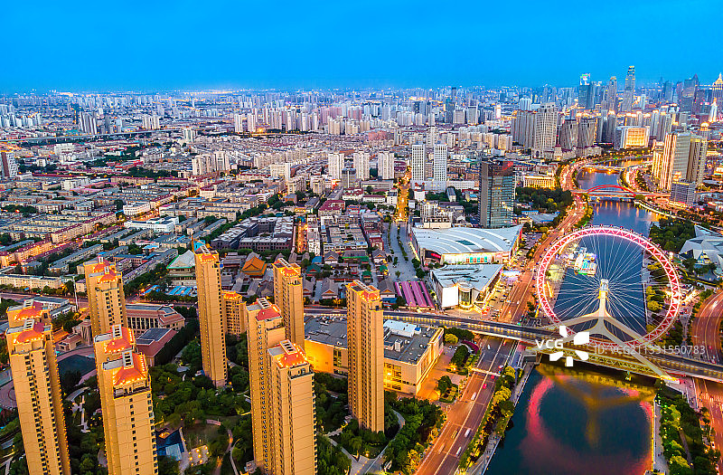 航拍天津城市建筑景观夜景图片素材