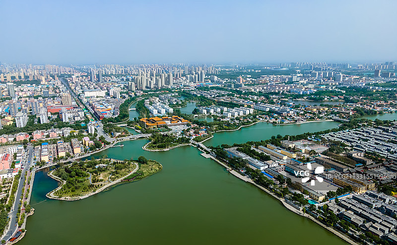 航拍山东聊城东昌古城全景图片素材