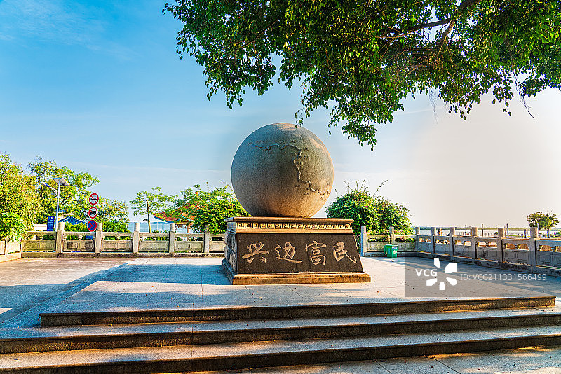 广西东兴中国大陆零公里标志坛图片素材