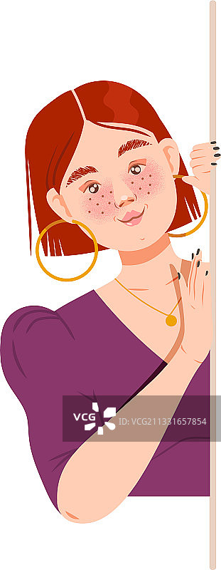 有雀斑的女人从角落探出头图片素材