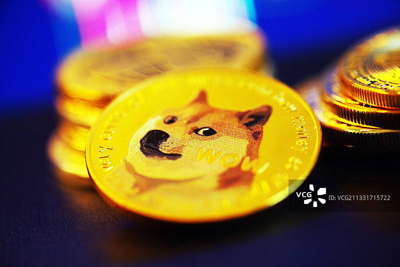 比特币，狗狗币，虚拟货币，加密货币，bitcoin，Doge图片素材