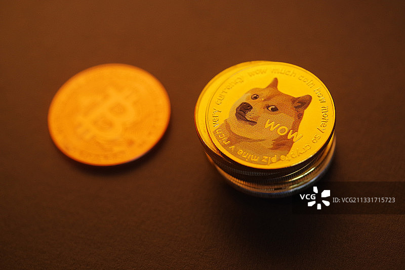 比特币，狗狗币，虚拟货币，加密货币，bitcoin，Doge图片素材