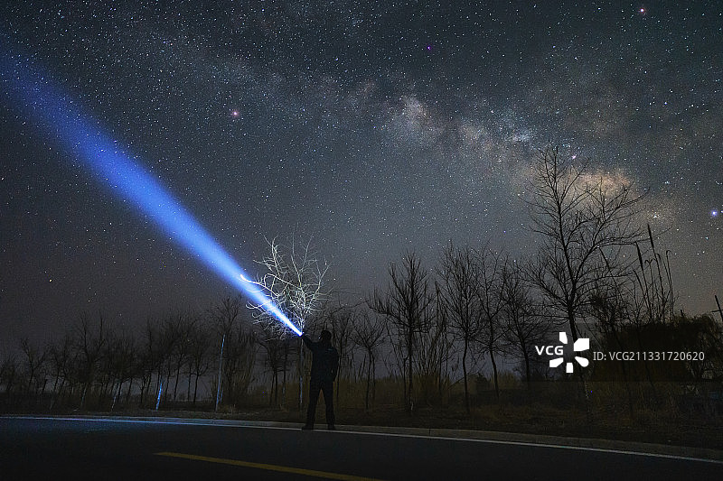 《星辰大海》图片素材