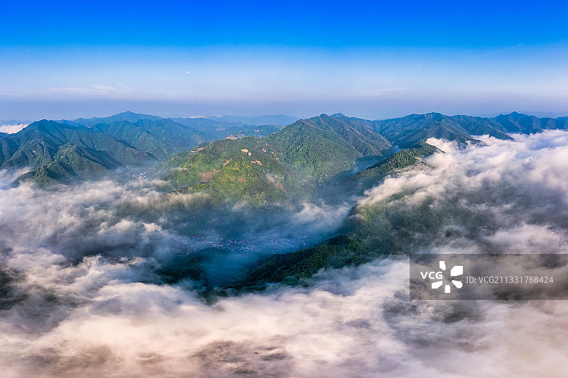 绍兴市诸暨市同山镇云海风光图片素材