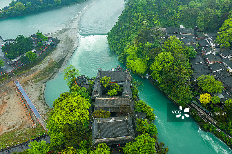 四川省都江堰宝瓶口内江春水图片素材