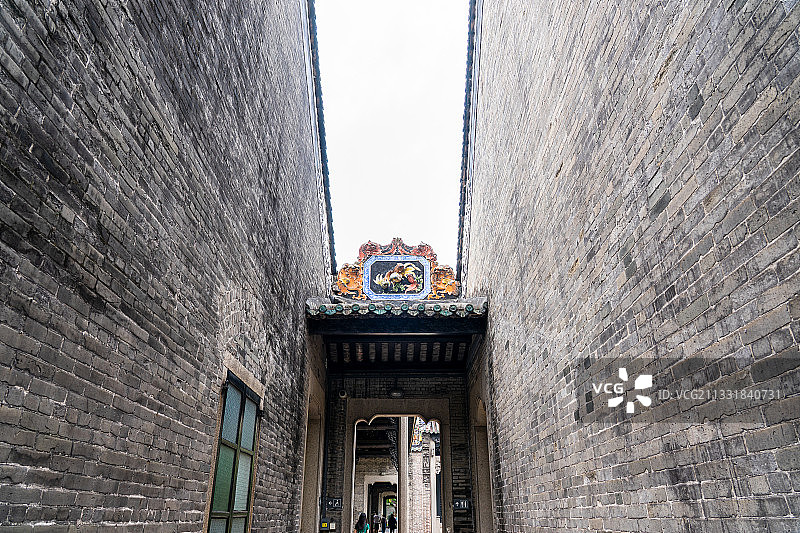中国广州陈家祠古建筑庭院景观图片素材