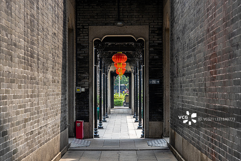中国广州陈家祠古建筑庭院景观图片素材