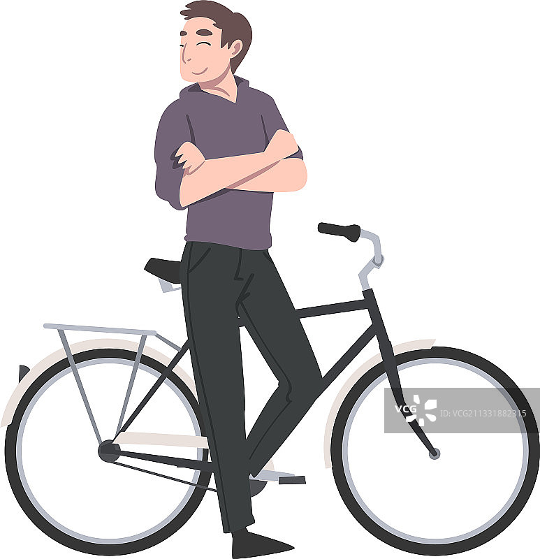 在自行车旁双臂交叉站立的快乐男人图片素材