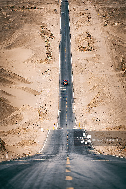 青海U型公路图片素材