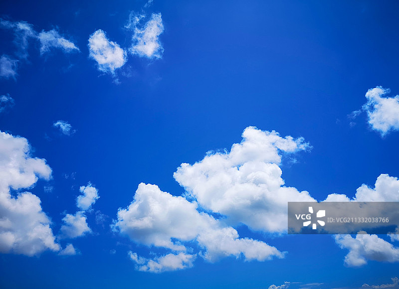 蓝天白云图片素材