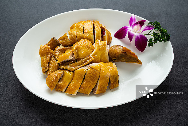 中餐菜品客家咸香鸡图片素材