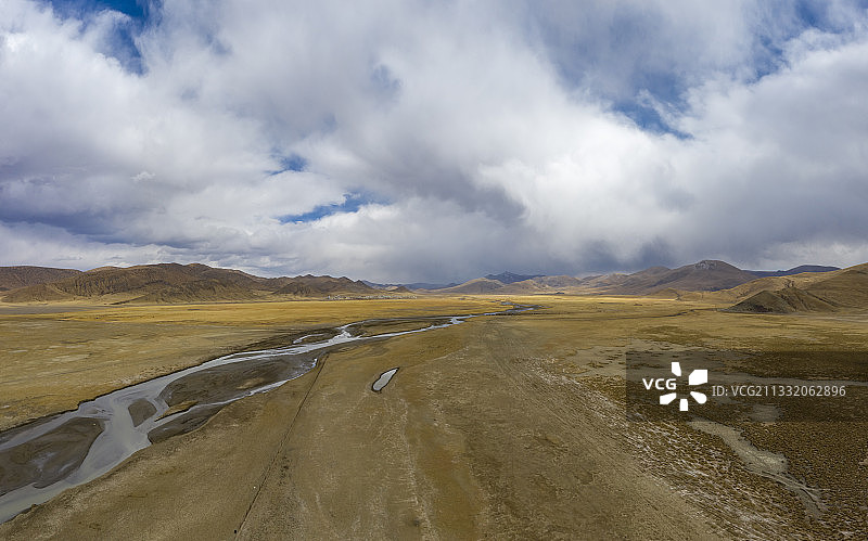 西藏：自驾朗县到桑日 感受春天藏南风光图片素材