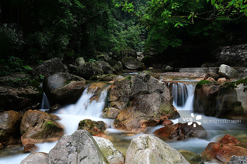 九龙沟溪流图片素材