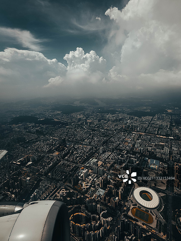 回津的飞机上图片素材