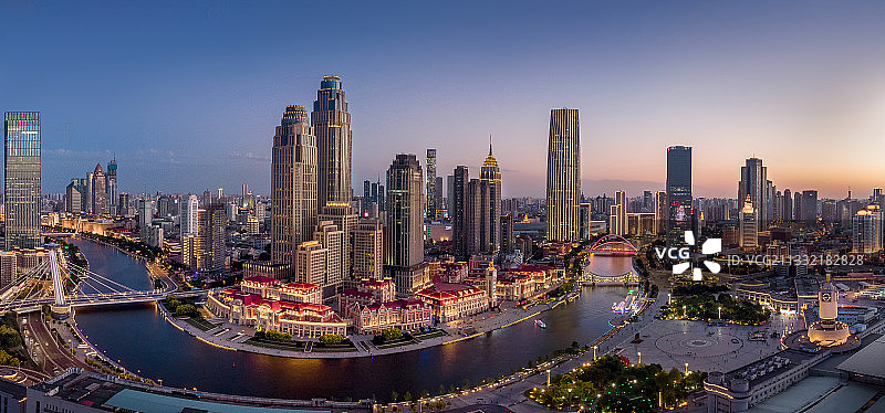 海河边金湾广场图片素材