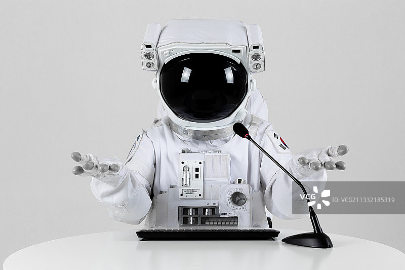 宇航员参加视频会议图片素材