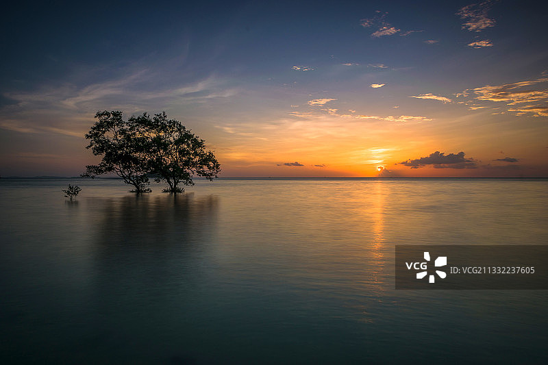邦加-勿里洞群岛日落海景图片素材
