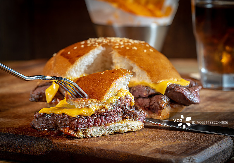 切菜板上食物的特写图片素材