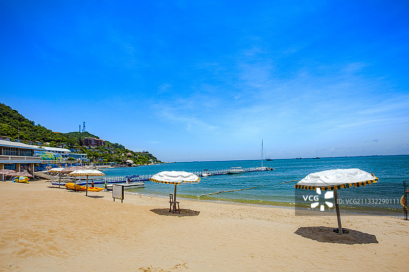 中国广东省茂名市电白区博贺镇放鸡岛图片素材