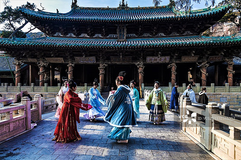 山西太原晋词圣母殿前再现大宋歌舞图片素材