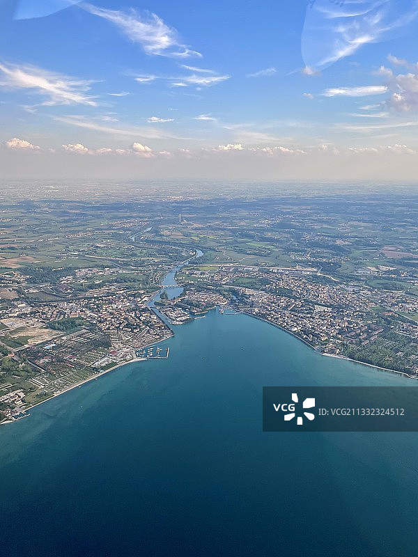 海边城市景观航拍图片素材